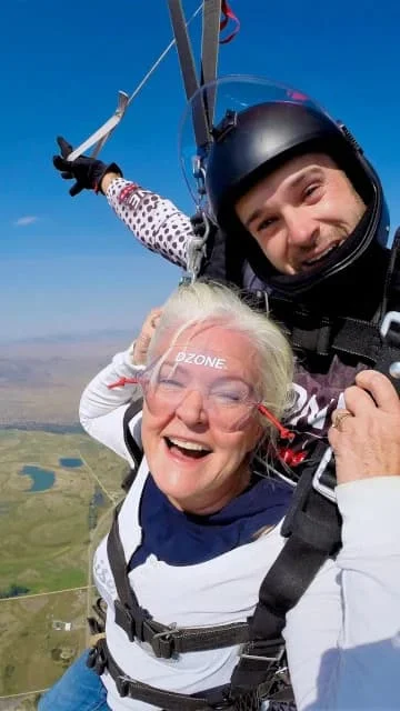 Fun tandem parachute flying near Boise, Idaho with DZONE.